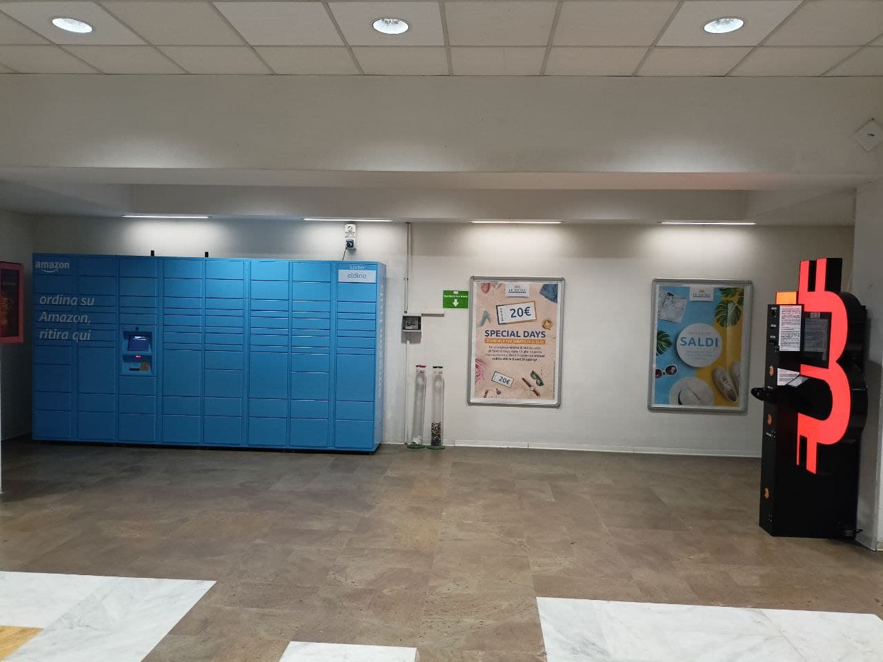 Bitcoin ATM nel Centro Commerciale Le Mura In foto numero 2